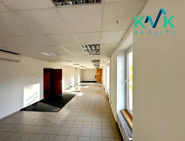 Pronájem obchodního prostoru, Ostrov, Hlavní třída, 160 m2