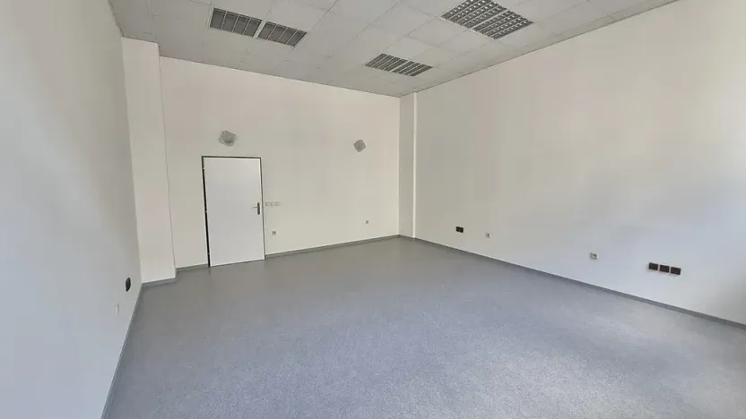 Pronájem kanceláře, Praha - Nové Město, Politických vězňů, 36 m2
