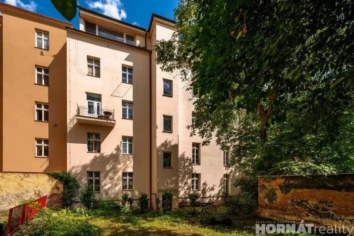 Pronájem bytu 2+kk, Praha - Smíchov, U Paliárky, 47 m2