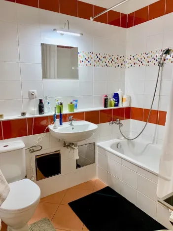 Pronájem bytu 2+kk, Praha - Vysočany, Pod Harfou, 56 m2