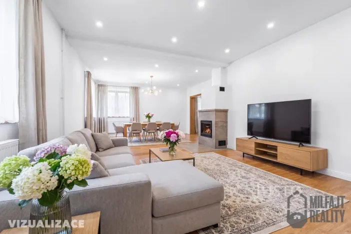 Prodej rodinného domu, Charvatce, 250 m2