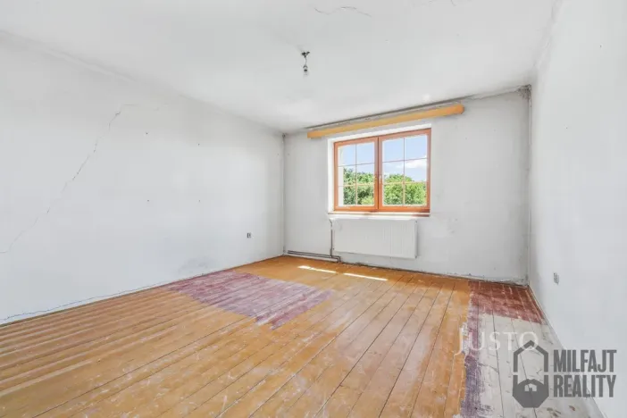 Prodej rodinného domu, Charvatce, 250 m2