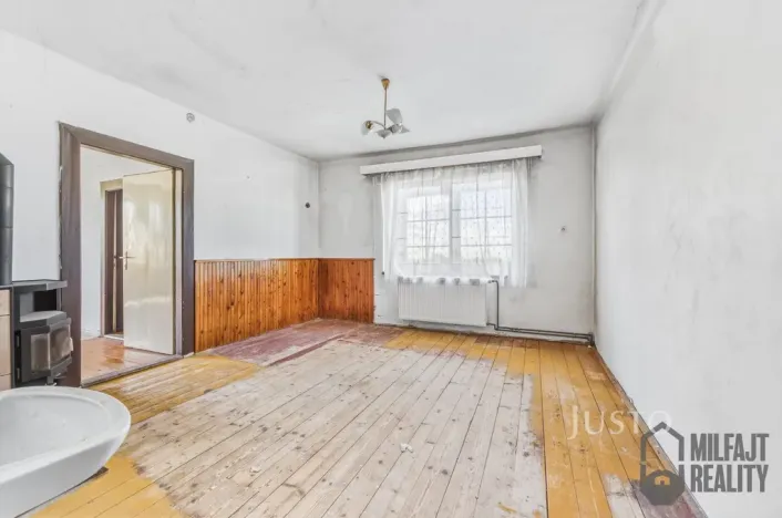 Prodej rodinného domu, Charvatce, 250 m2