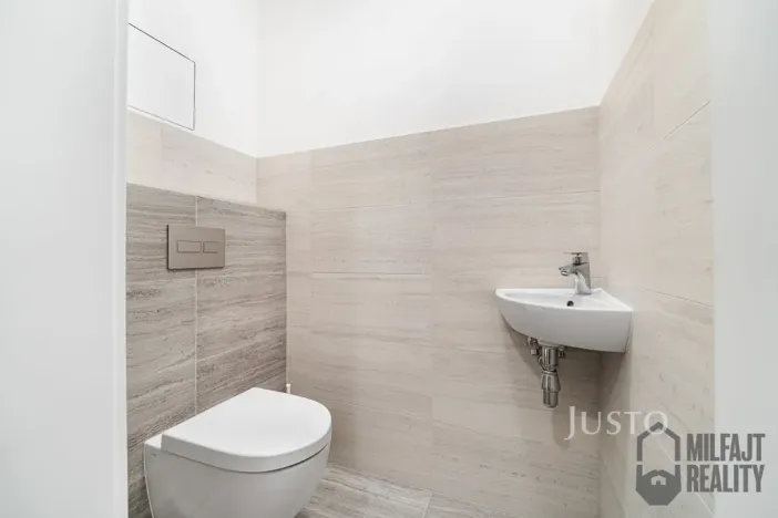 Pronájem bytu 1+kk, Liberec - Liberec III-Jeřáb, U Nisy, 54 m2