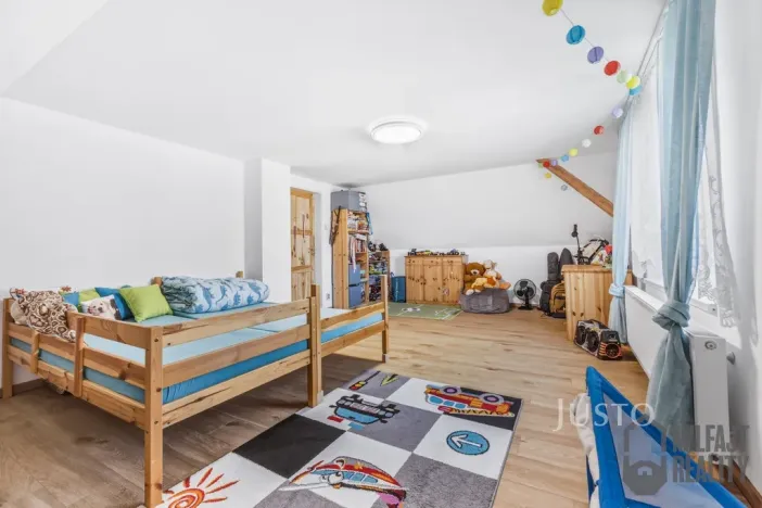 Prodej rodinného domu, Jindřichovice pod Smrkem, 205 m2