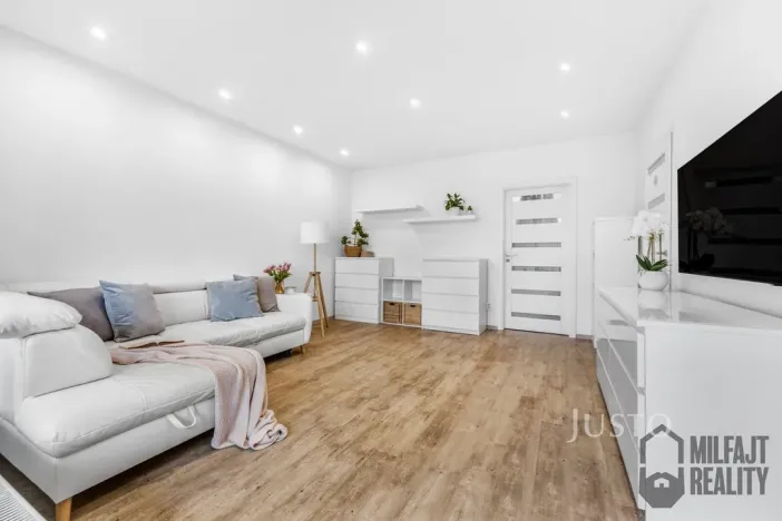 Prodej bytu 3+kk, Liberec, Podzimní, 67 m2