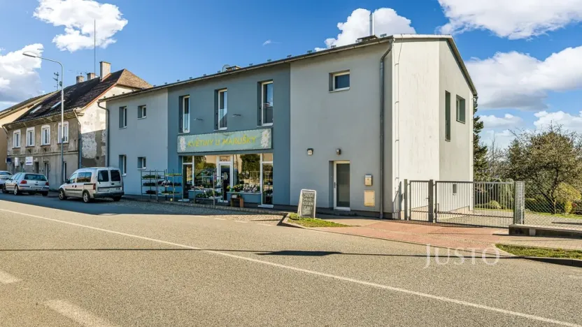 Prodej komerční nemovitosti, Turnov, 401 m2
