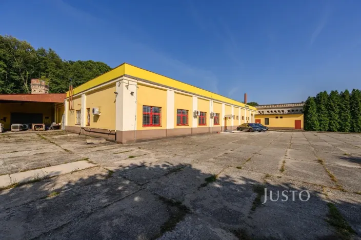 Pronájem skladu, Hrádek nad Nisou, Legionářská, 1788 m2