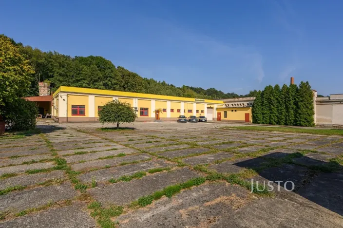 Pronájem výrobních prostor, Hrádek nad Nisou, Legionářská, 1788 m2
