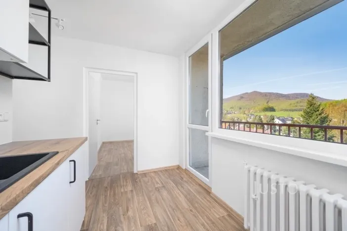 Prodej bytu 2+1, Hejnice, Sídliště, 49 m2
