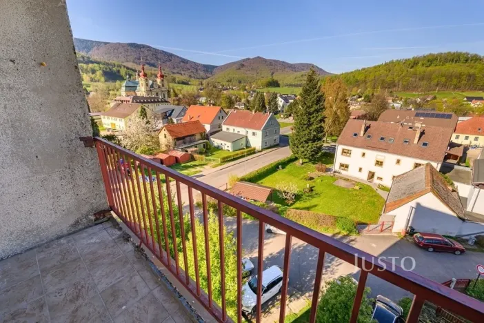 Prodej bytu 2+1, Hejnice, Sídliště, 49 m2