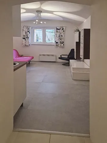 Pronájem bytu 1+kk, Praha - Břevnov, Šlikova, 23 m2
