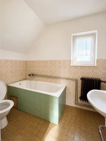 Prodej rodinného domu, Chrášťany, 250 m2