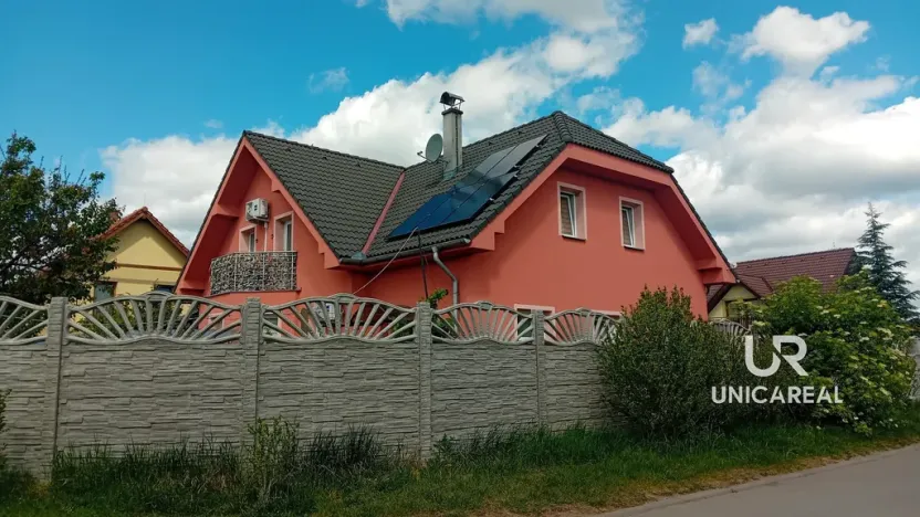 Prodej rodinného domu, Božice, 233 m2