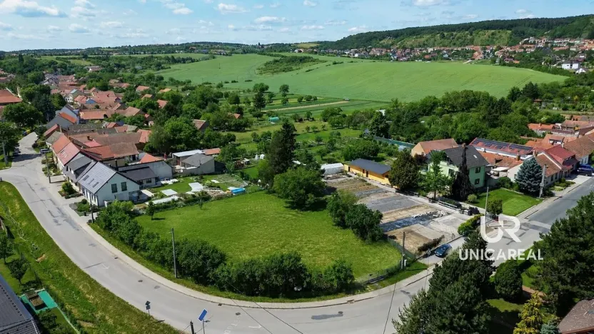 Prodej pozemku, Kovalovice, 2348 m2