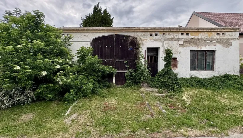 Prodej pozemku, Jevišovka, Nádražní, 750 m2