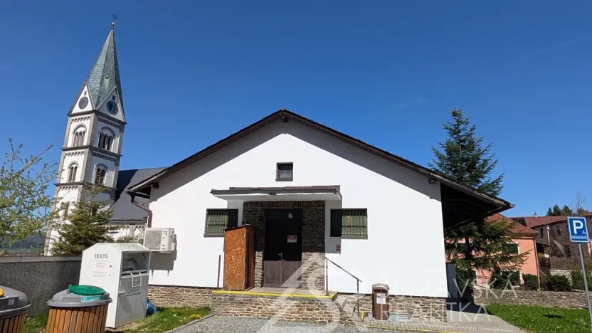 Prodej obchodního prostoru, Žihobce, 330 m2