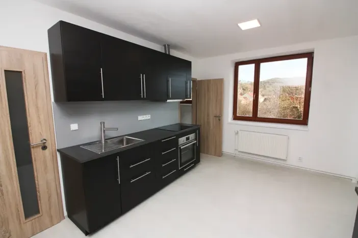 Pronájem bytu 3+1, Tišnov, nám. 28. října, 90 m2