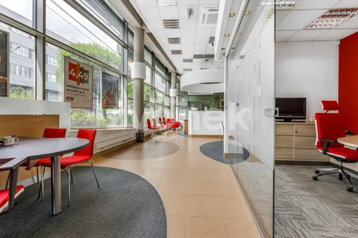 Pronájem obchodního prostoru, Zlín, Dlouhá, 107 m2