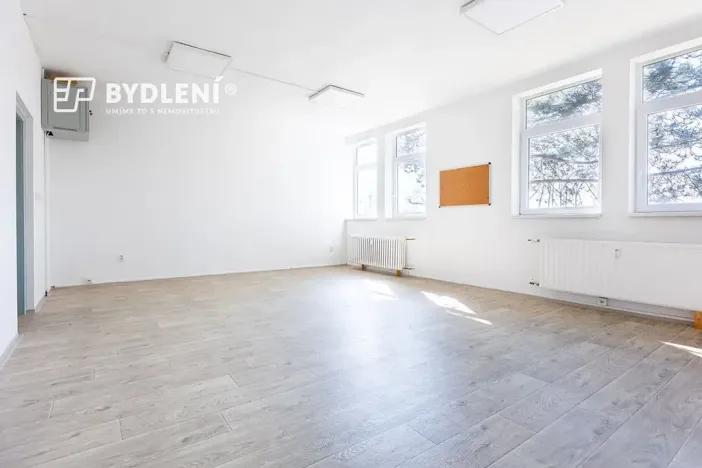 Pronájem kanceláře, Teplice, Tolstého, 2109 m2