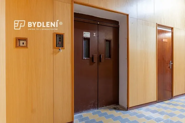 Prodej komerční nemovitosti, Duchcov, Sadová, 11341 m2
