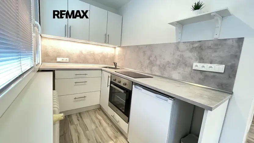 Pronájem bytu 1+kk, Kladno, Vitry, 26 m2