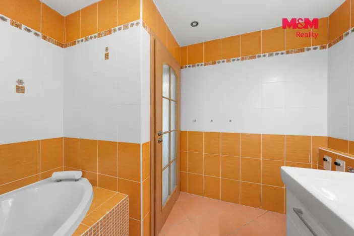 Prodej bytu 3+1, Ústí nad Labem - Severní Terasa, Brandtova, 80 m2