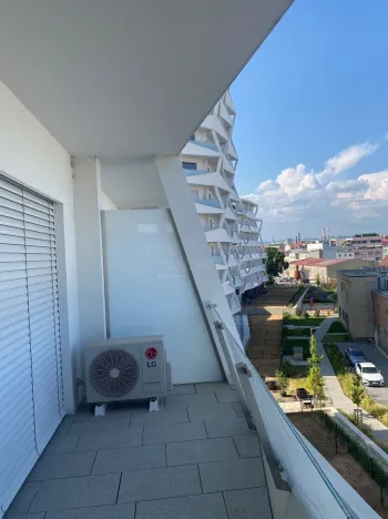 Pronájem bytu 2+kk, Brno, Komárovská, 52 m2