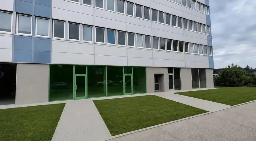 Pronájem obchodního prostoru, Praha - Strašnice, V olšinách, 154 m2