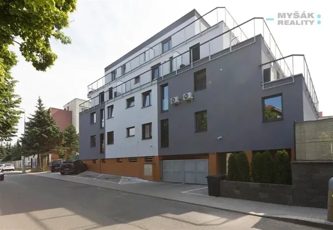 Prodej bytu 4+kk, Kladno, Vrchlického, 148 m2
