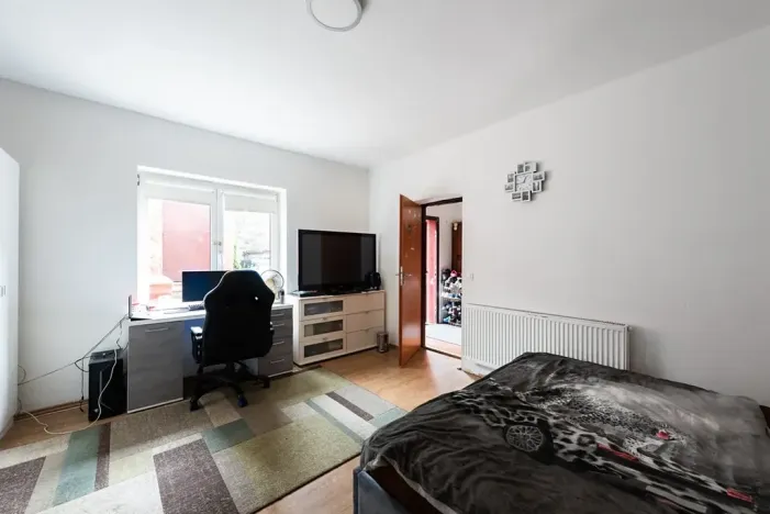 Prodej vícegeneračního domu, Nová Ves, 200 m2