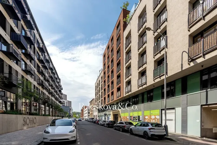 Prodej bytu 2+kk, Praha - Holešovice, Na Maninách, 52 m2