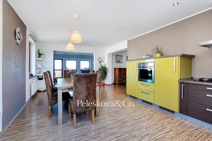 Prodej vícegeneračního domu, Praha - Štěrboholy, Pod areálem, 333 m2