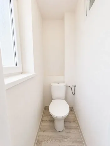 Pronájem bytu 2+1, Karlovy Vary - Stará Role, Závodu míru, 65 m2