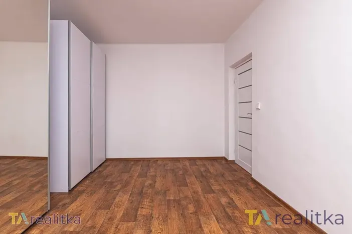 Prodej bytu 2+1, Karviná, Haškova, 54 m2