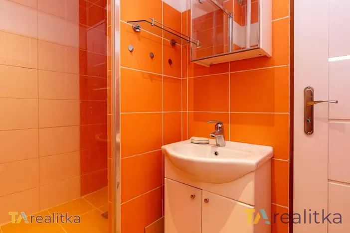 Prodej bytu 2+1, Karviná, Haškova, 54 m2