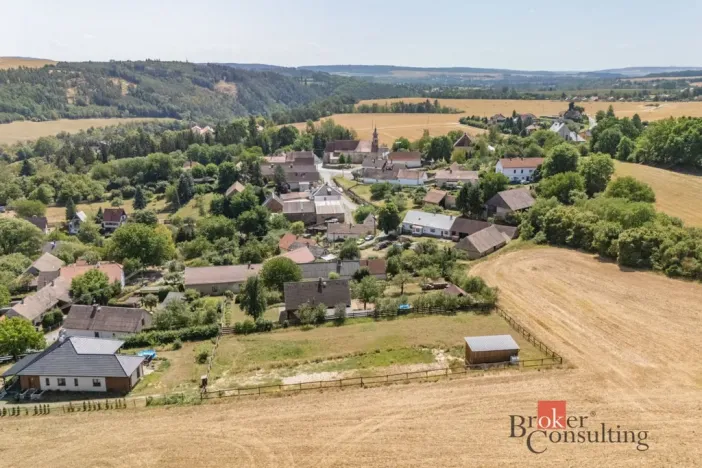 Prodej pozemku pro bydlení, Hromnice - Planá, 2039 m2