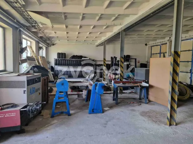 Pronájem komerční nemovitosti, Kunovice, Na Záhonech, 250 m2