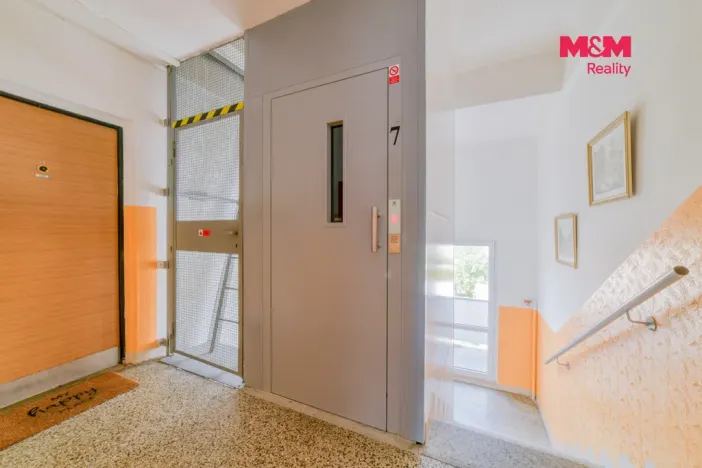 Pronájem bytu 1+1, Karlovy Vary - Rybáře, U Koupaliště, 36 m2