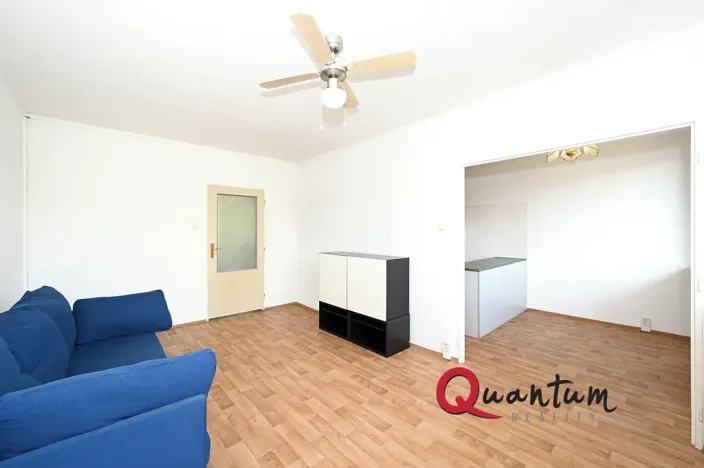 Pronájem bytu 3+1, Praha - Prosek, Veltruská, 60 m2