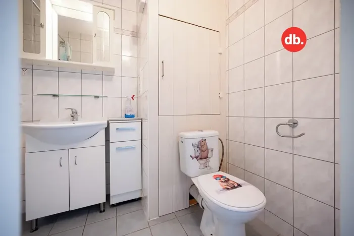 Pronájem bytu 2+1, Karlovy Vary, Vodárenská, 54 m2