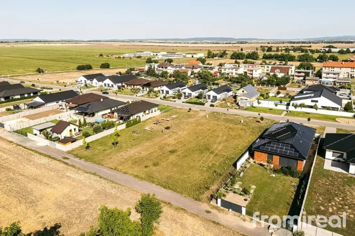 Prodej pozemku pro bydlení, Cvrčovice, 726 m2