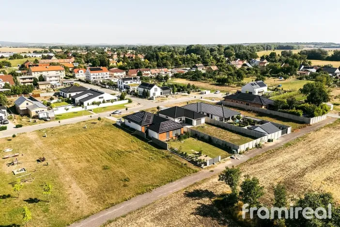 Prodej pozemku pro bydlení, Cvrčovice, 726 m2