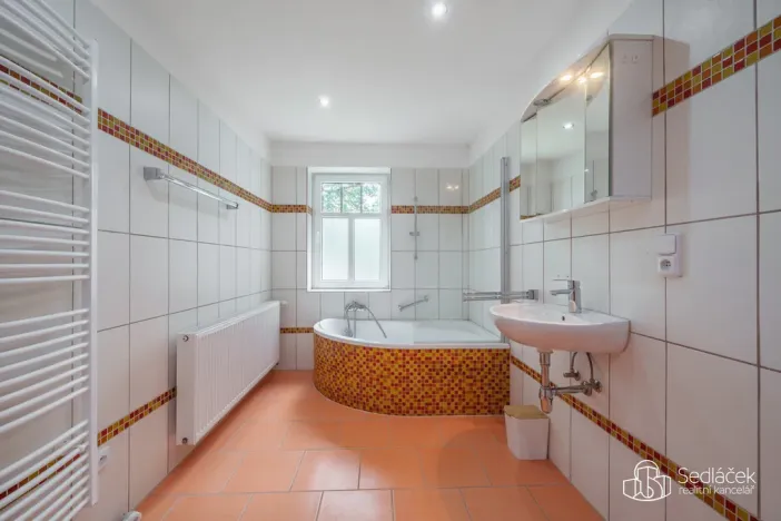 Prodej chalupy, Kraslice - Kostelní, 161 m2