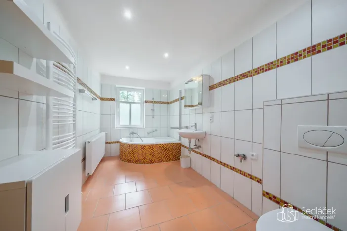 Prodej chalupy, Kraslice - Kostelní, 161 m2
