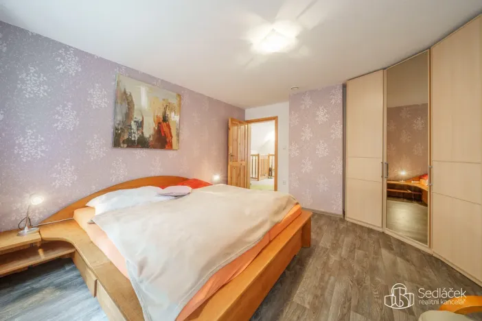 Prodej chalupy, Kraslice - Kostelní, 161 m2