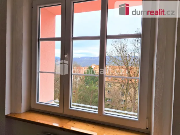 Pronájem bytu 2+kk, Ústí nad Labem - Klíše, Ostrčilova, 41 m2