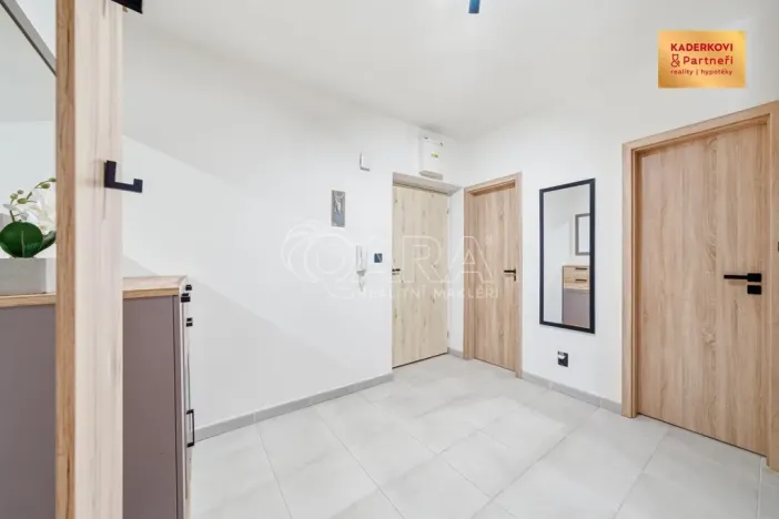 Prodej bytu 2+kk, Kuřim, U stadionu, 67 m2