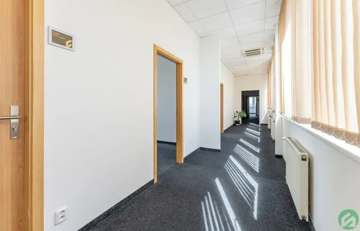 Pronájem kanceláře, Praha - Strašnice, V olšinách, 38 m2