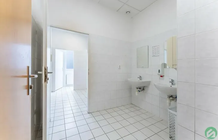 Pronájem kanceláře, Praha - Strašnice, V olšinách, 38 m2